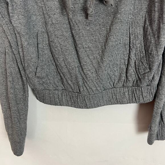 Free People Pullover Gray Cropped Hoodie Size XS Oversized Boxy Fit - Picture 4 of 9